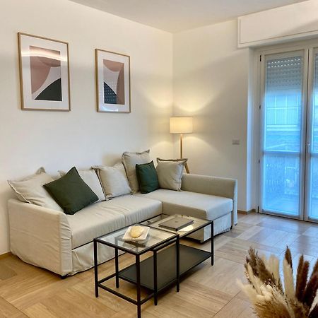 Faenza 18, A Cozy Apartment Милано Екстериор снимка